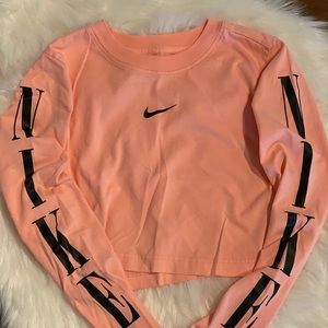 Women’s Nike Crop Top Long Sleeve